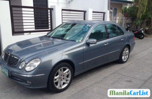 Mercedes Benz E-Class Automatic - image 2