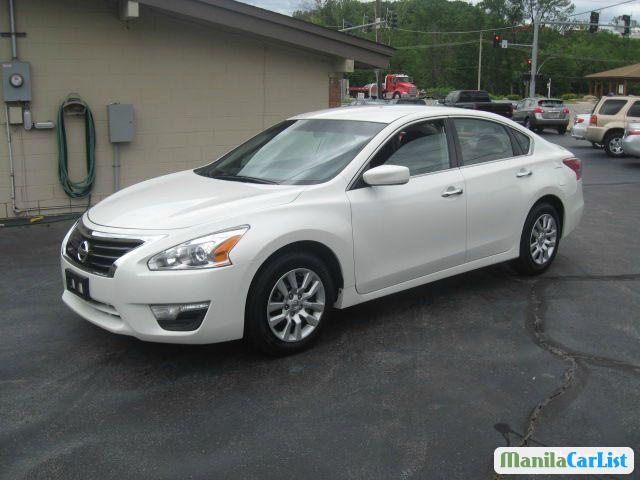 Pictures of Nissan Altima Automatic 2013