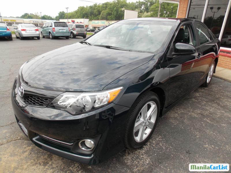 Pictures of Toyota Camry Automatic 2014