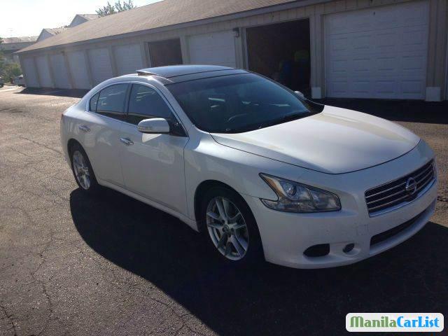 Pictures of Nissan Maxima Automatic 2009