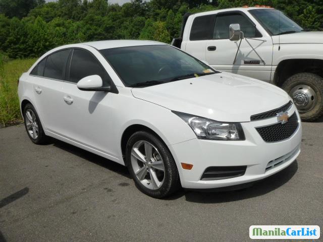 Pictures of Chevrolet Cruze Automatic 2013