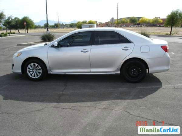 Toyota Camry Automatic 2012 - image 2