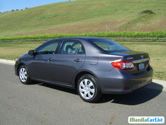 Toyota Corolla Automatic 2013 - image 2