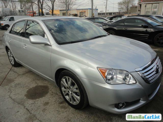 Toyota Avalon - image 2