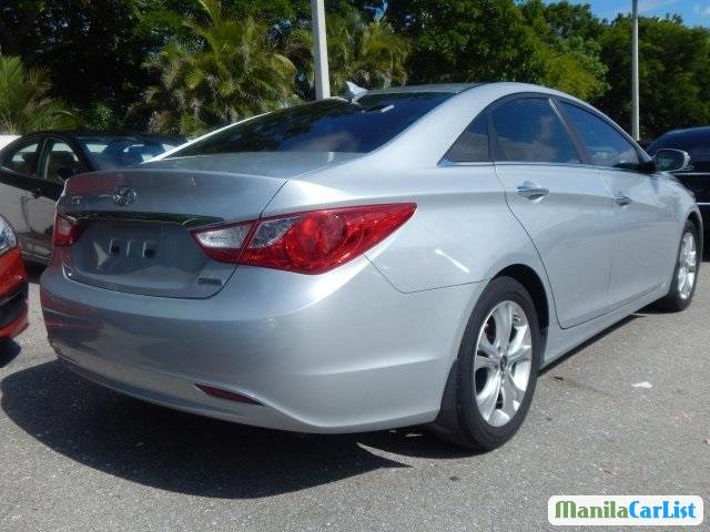Hyundai Sonata Automatic 2013 - image 2