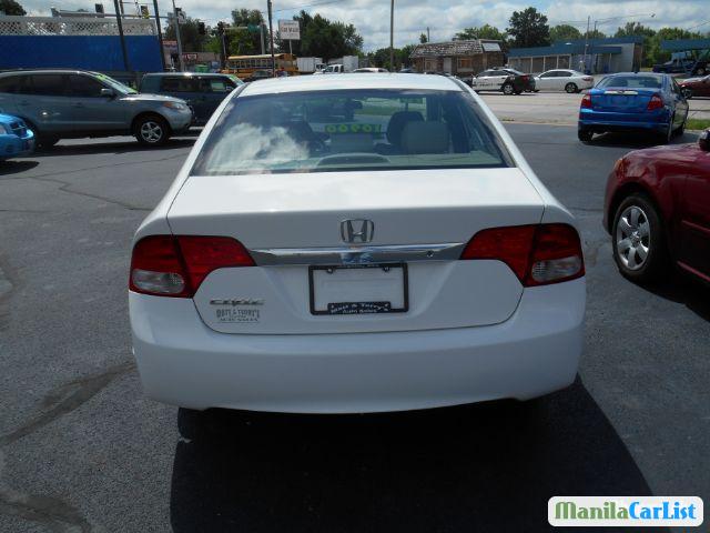 Honda Civic Automatic 2010 - image 2