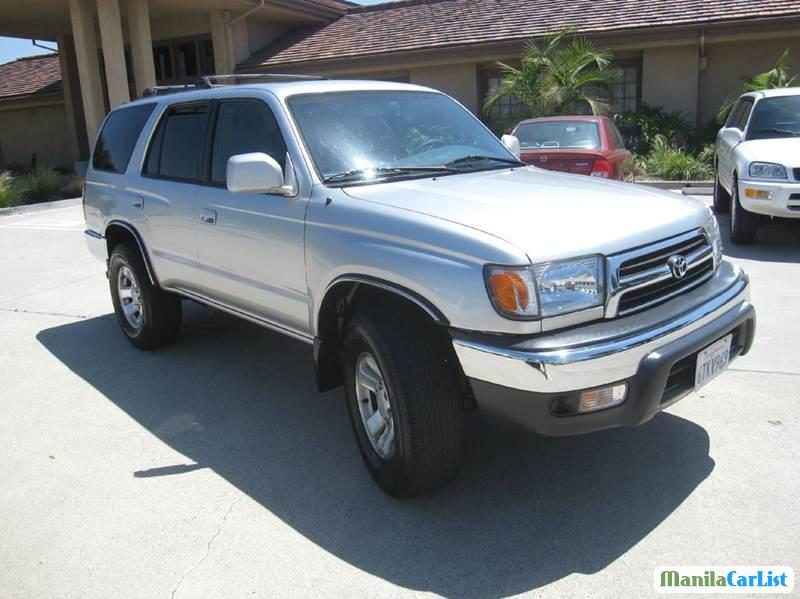 Toyota 4Runner Automatic 2000 - image 2