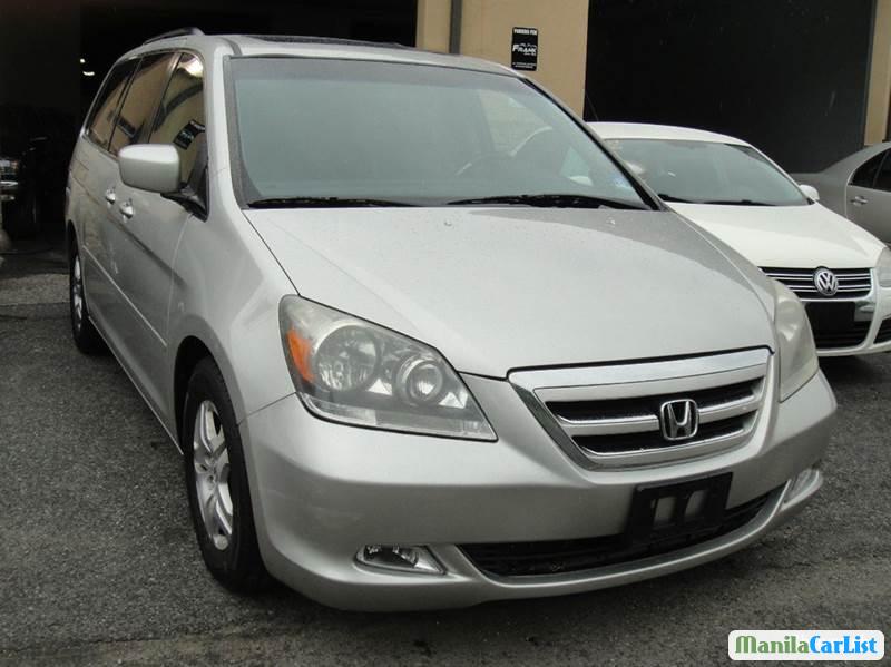 Honda Odyssey Automatic 2005 - image 2