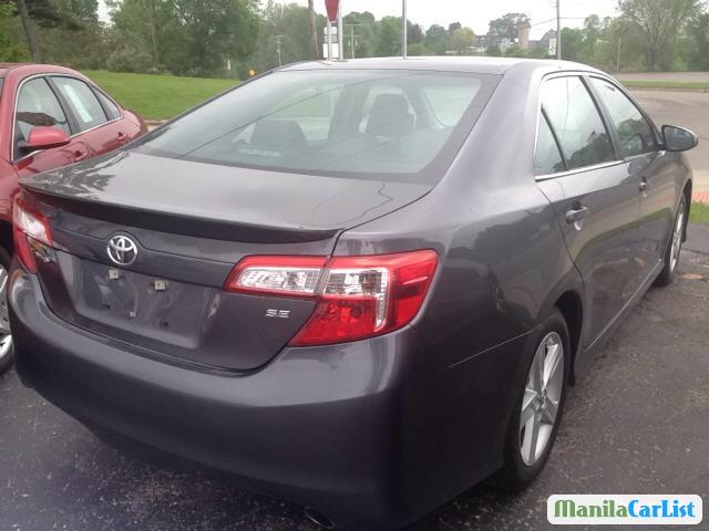 Toyota Camry Automatic 2014 - image 3