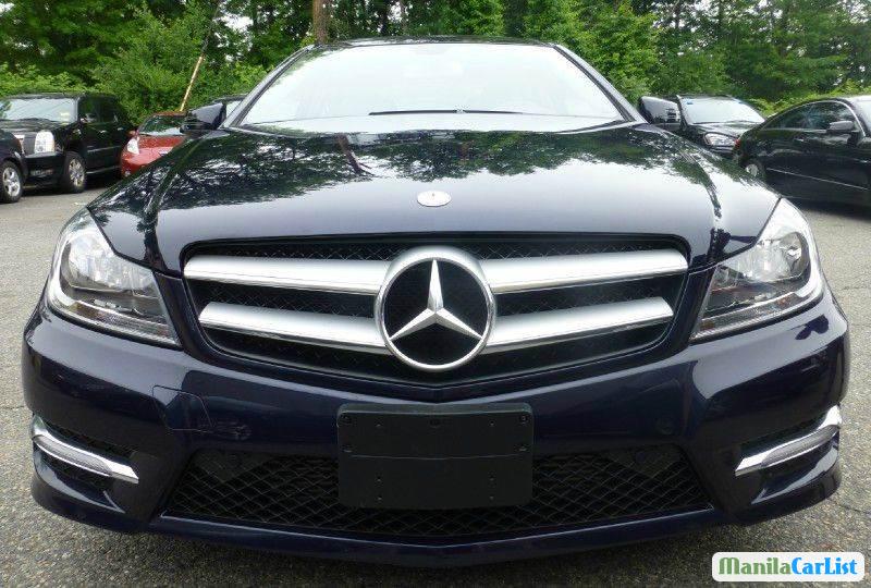 Mercedes Benz C-Class Automatic 2013 - image 3