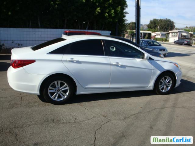 Hyundai Sonata Automatic 2012 - image 4