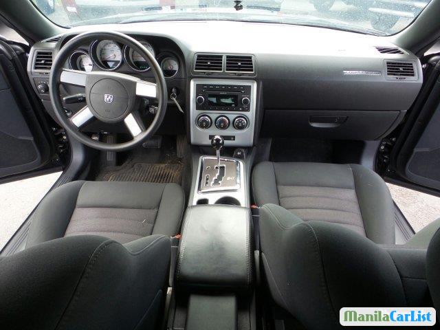 Dodge Challenger Automatic 2010 - image 6