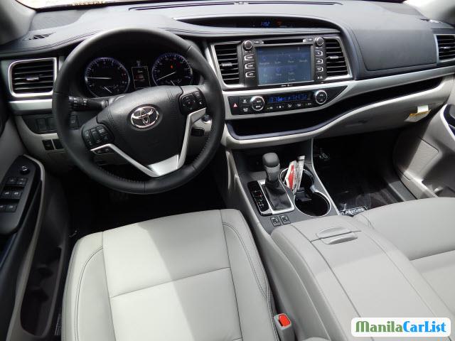 Toyota Automatic 2015 - image 6