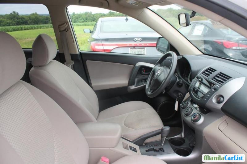 Toyota RAV4 Automatic 2008 - image 9