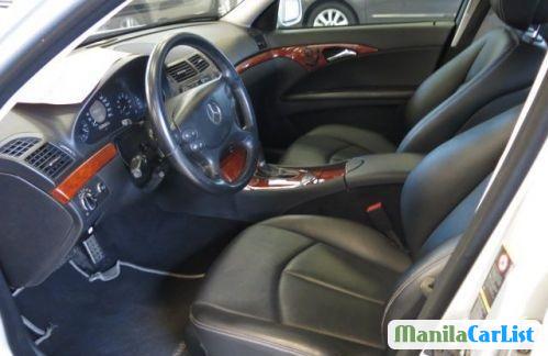 Mercedes Benz E-Class Automatic 2007 - image 4