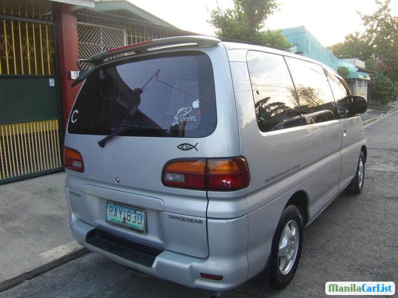 Mitsubishi Space Wagon Automatic 2004 - image 5