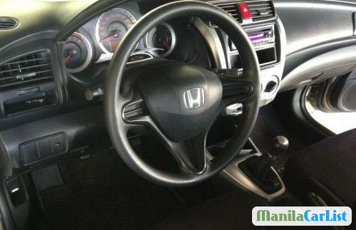 Honda City Manual 2011 - image 3