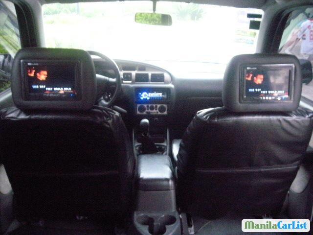 Ford Everest Manual 2005 in Antique