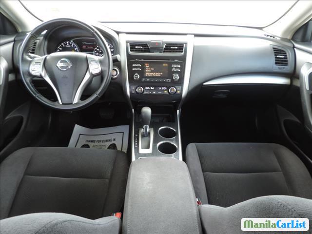 Nissan Altima Automatic 2013 - image 6