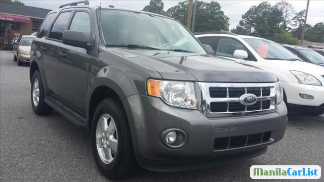 Pictures of Ford Escape Automatic 2012