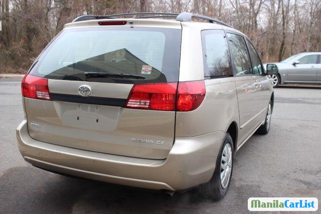 Picture of Toyota Sienna Automatic 2005 in Batangas
