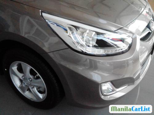 Hyundai Accent Semi-Automatic 2014 - image 2