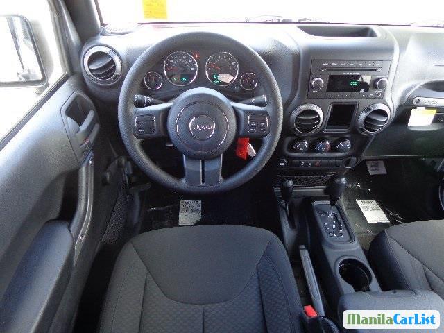Jeep Wrangler Automatic 2015 - image 8