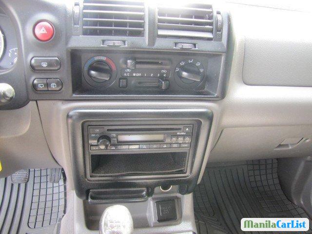 Isuzu Rodeo Manual 2004 - image 4