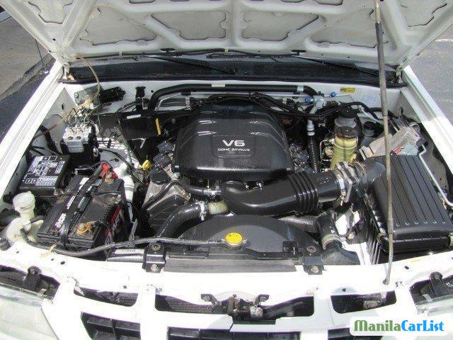 Isuzu Rodeo Manual 2004 - image 7