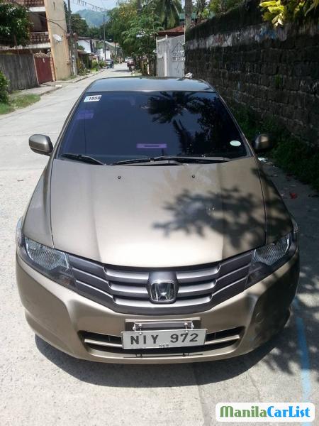 Honda City Manual 2010 - image 2