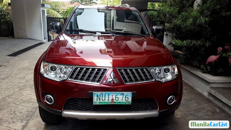 Mitsubishi Adventure Automatic 2011