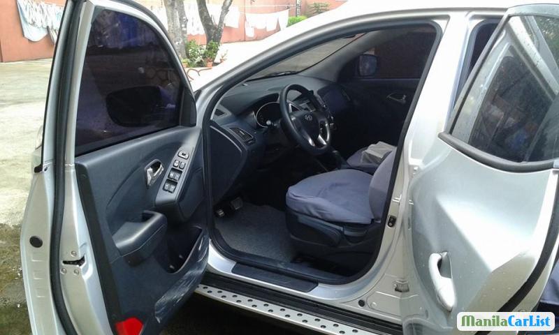Hyundai Tucson Automatic 2010 - image 3