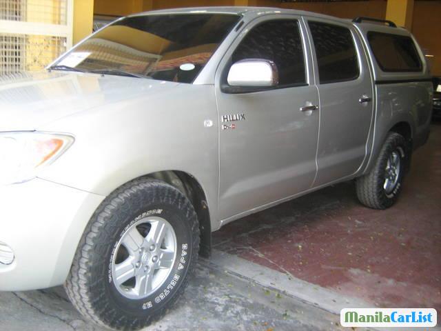 Toyota Hilux Manual 2005 in Batangas
