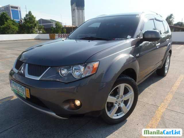 Pictures of Mitsubishi Outlander