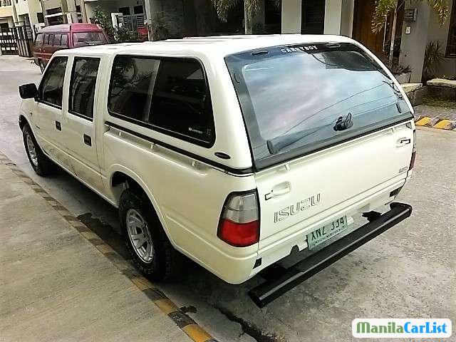Isuzu 2004 - image 2