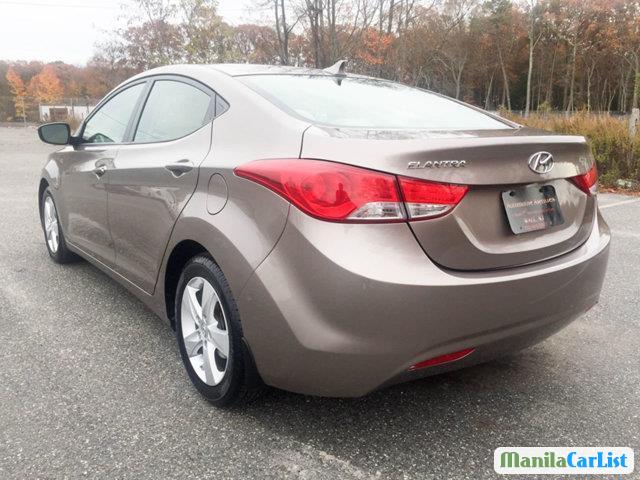 Hyundai Elantra 2014 in Metro Manila