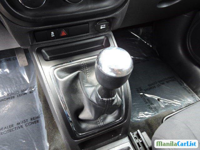 Jeep Compass Manual 2013 - image 6