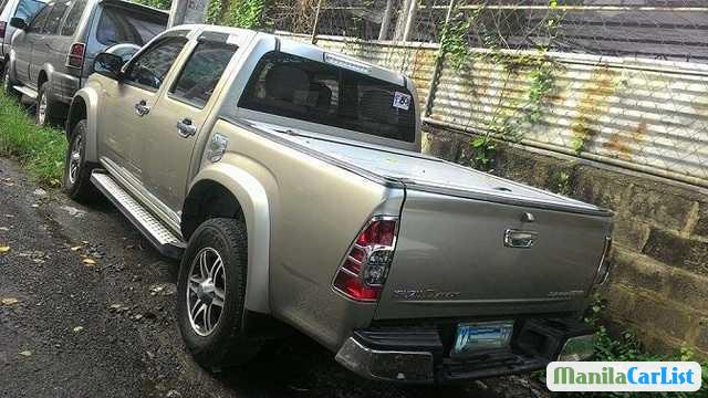 Isuzu D-Max Automatic 2012