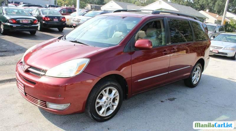 Picture of Toyota Sienna Automatic 2004