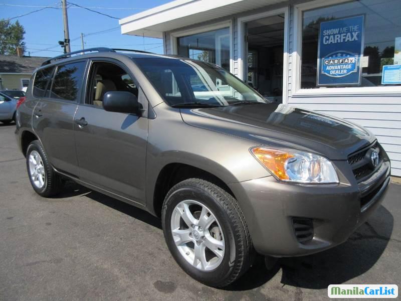 Toyota RAV4 Automatic 2010 - image 2