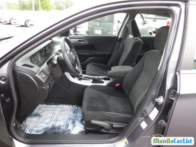Honda Accord Automatic 2013 in Metro Manila