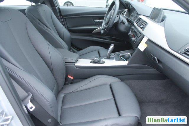 BMW 3 Series Automatic 2014 - image 4