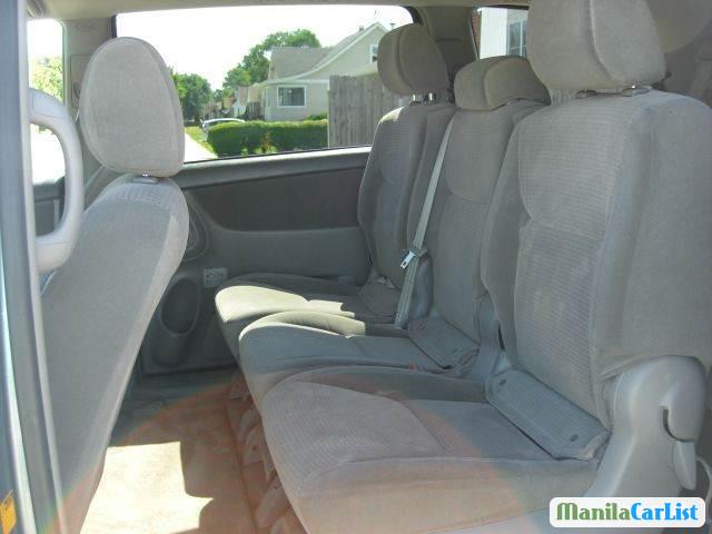 Toyota Sienna Automatic 2006 - image 6