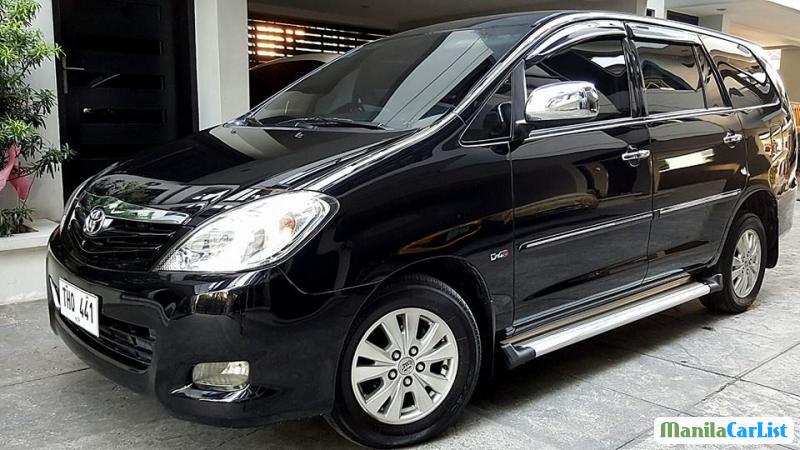 Toyota Innova Automatic 2011 - image 3