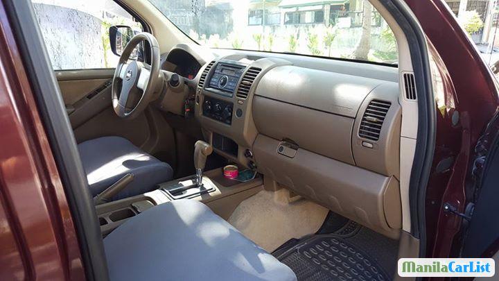 Nissan Navara Automatic 2009 - image 3