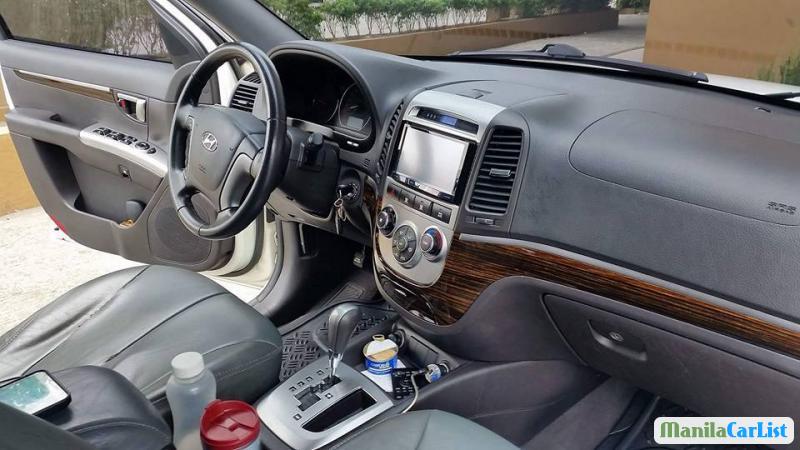 Hyundai Santa Fe Automatic 2011 in Tarlac