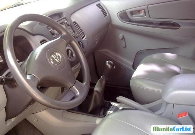 Toyota Innova Manual 2005 in Tarlac