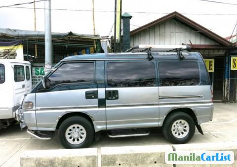 Mitsubishi Delica Automatic 1994 - image 4
