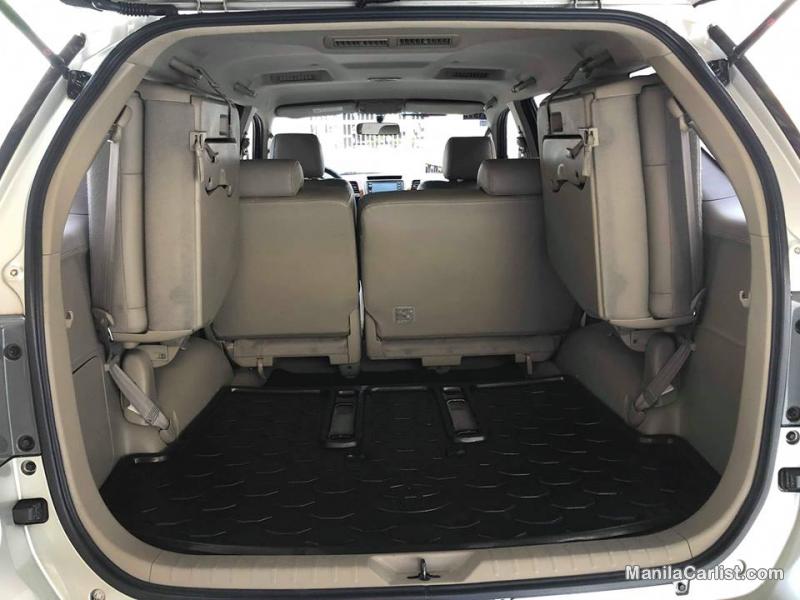 Toyota Fortuner Automatic 2011 - image 5