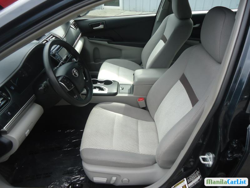 Toyota Camry Automatic 2012 - image 10